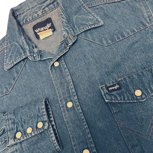 Wrangler Denim Pearl Snap Shirt Men 16 1/2 X 35 FLAW - Picture 1 of 7